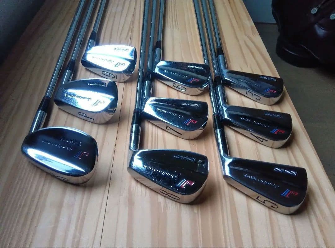 ブリジストン ジャンボ尾崎モデル、右利き用、アイアン 9本 セット、中古品