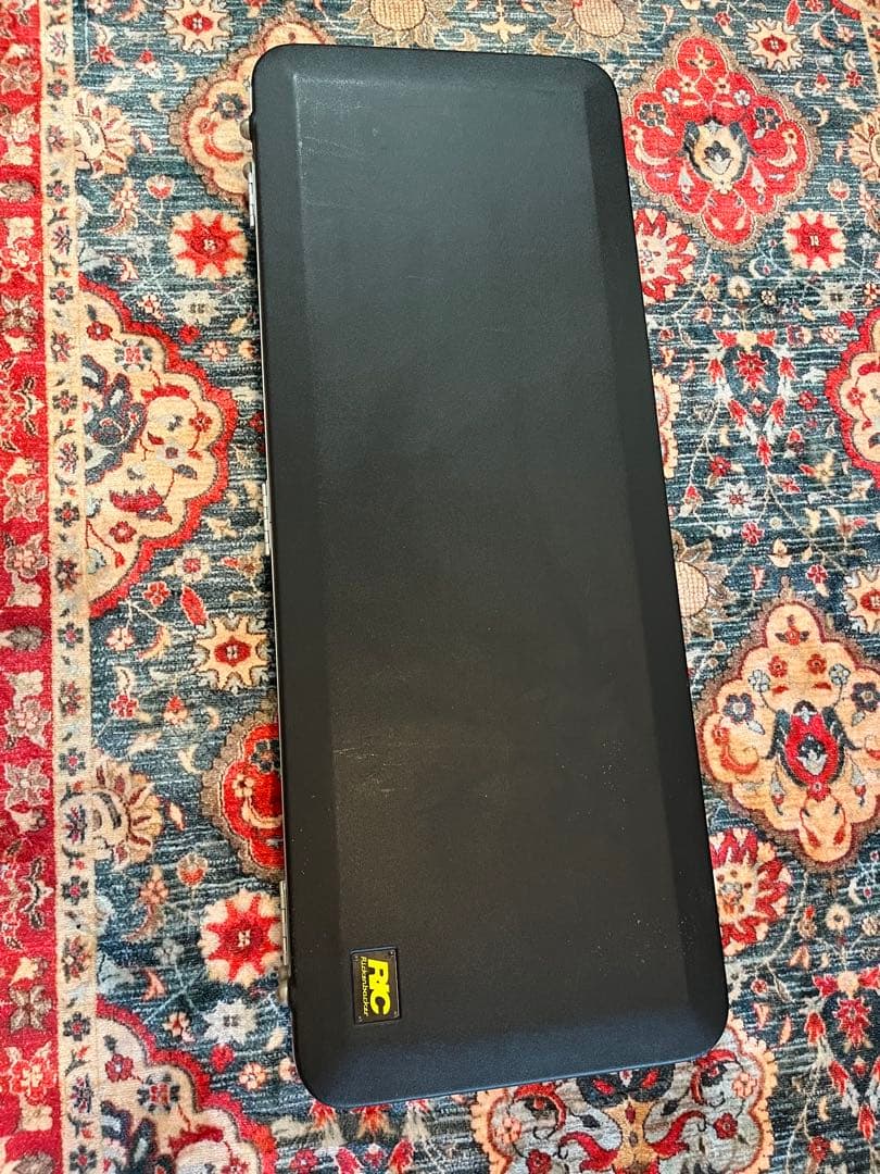 【限定値下げ】純正ハードケース付 Rickenbacker 330 2000年製