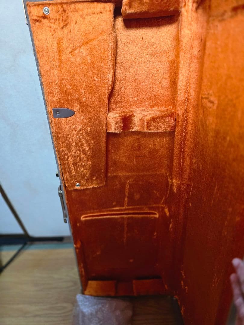 Limited Char Stratocaster® Burgundy