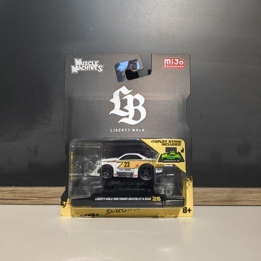 Liberty Walk Nissan GT-R R34 ミニカー 1/64