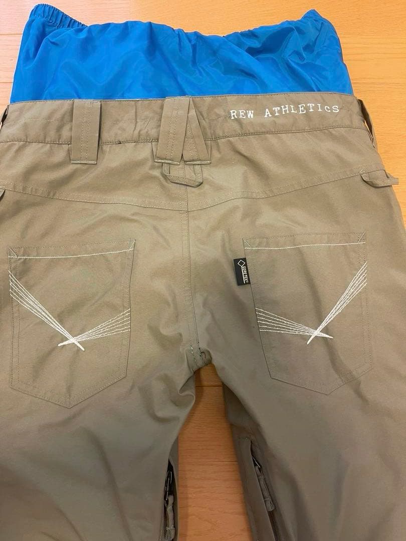 GORE-TEX REWスノーボードウェア　上下セット