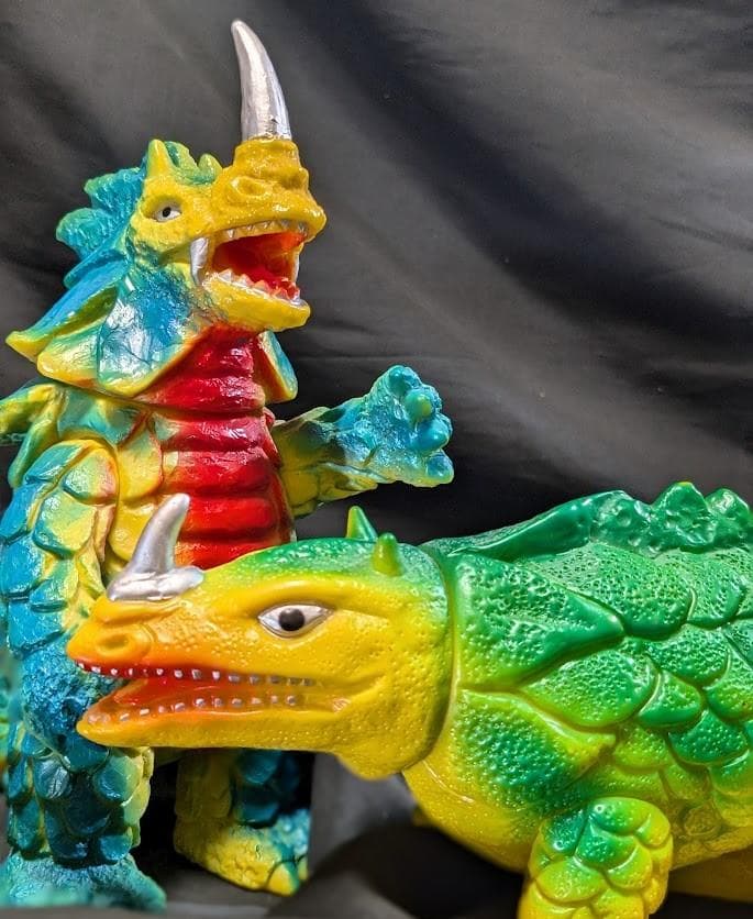 シーゴラス＆シーモンス　帰マン登場怪獣（ブルマァク復刻）ソフビ２体セット