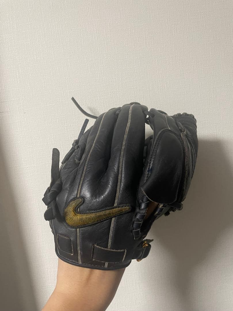 Nike 硬式用グローブ 黒ダルビッシュモデル　キッズ