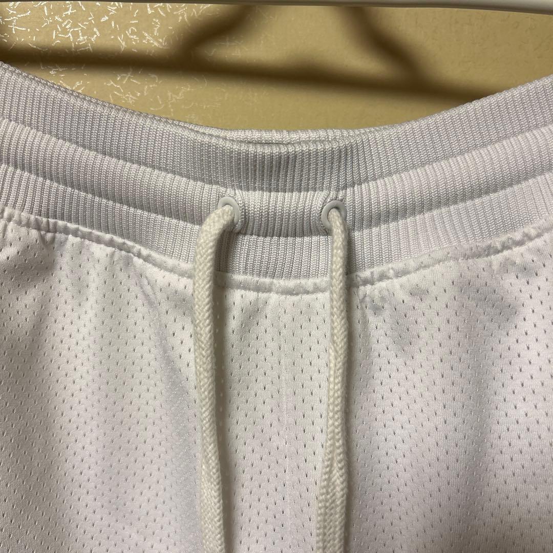 NIKE エアモアアップテンポ（モアテン）ハーフパンツ