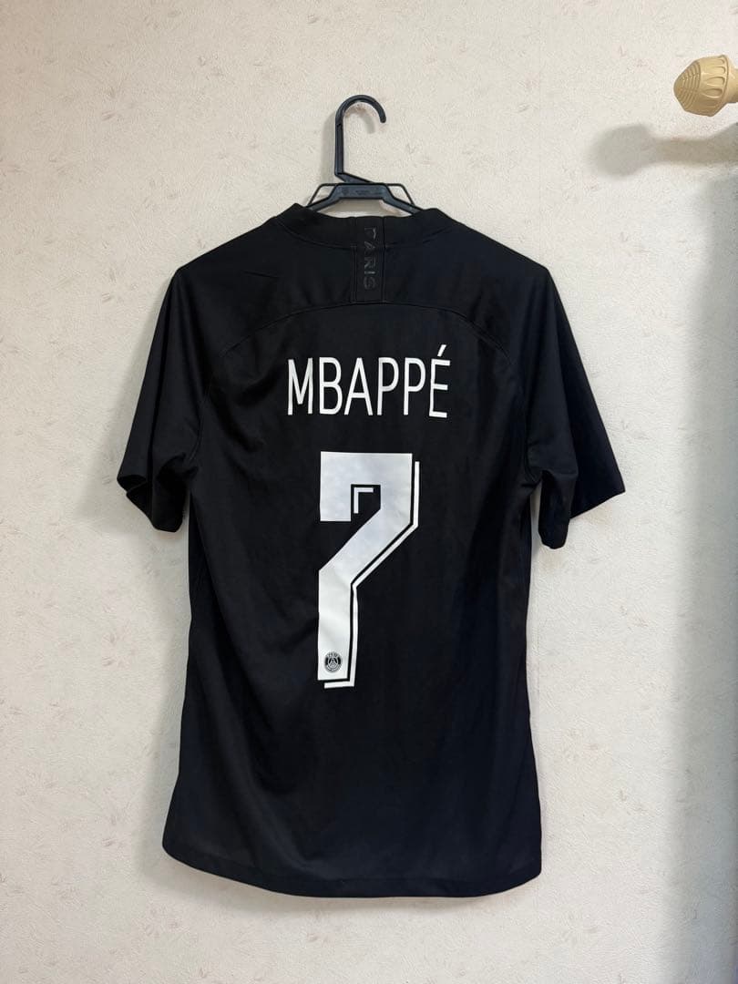 パリ・サンジェルマン JORDAN MBAPPÉ 7 ジャージ　psg エンバペ
