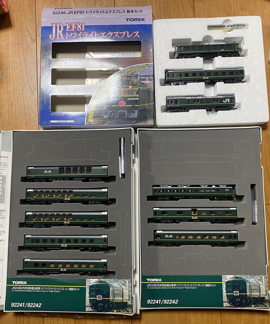 TOMIX 24系25形特急寝台客車 (トワイライトエクスプレス) セット