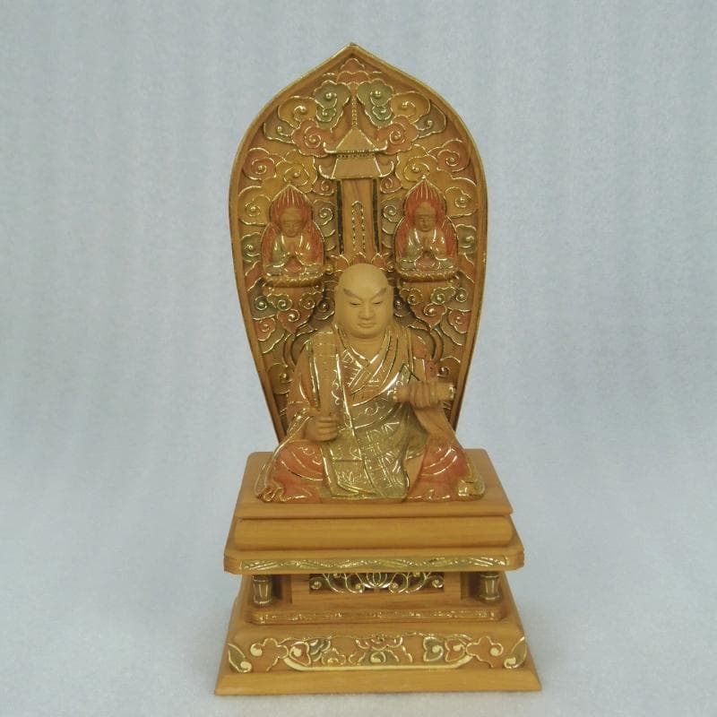 Ｂフライデー仏像★香木材 三宝尊付 日蓮上人(日蓮聖人)像2.5寸★眼入り