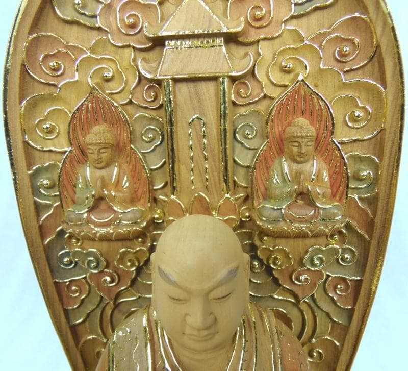 Ｂフライデー仏像★香木材 三宝尊付 日蓮上人(日蓮聖人)像2.5寸★眼入り