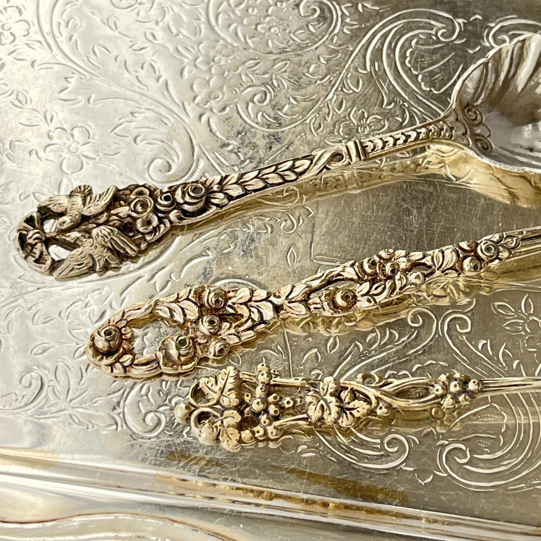 【ドイツ】シュガースプーン 2本 / オードブルピック【純銀】薔薇の蕾　葡萄