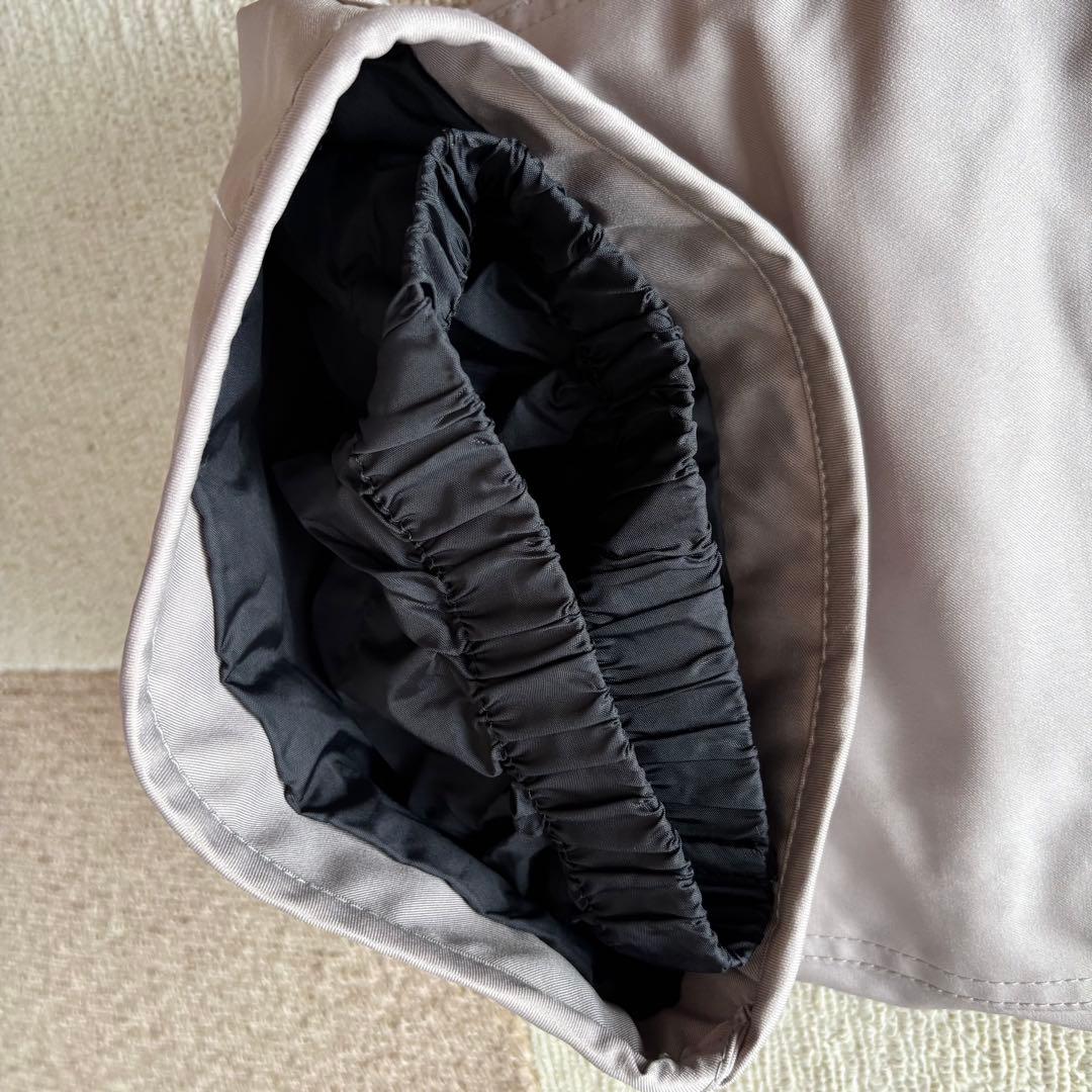 PHENIXホワイトジャケットとライトページュのパンツセット