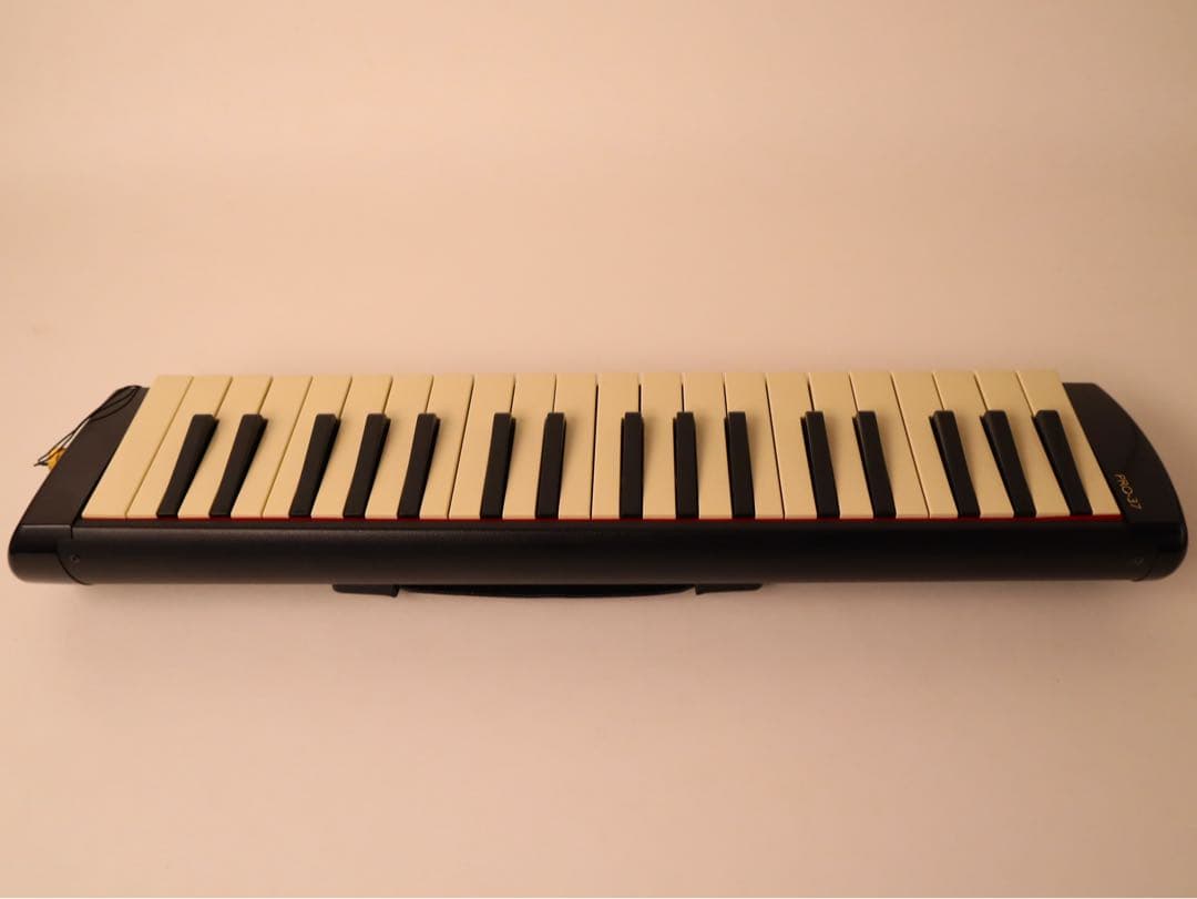 SUZUKI メロディオン PRO-37 V2