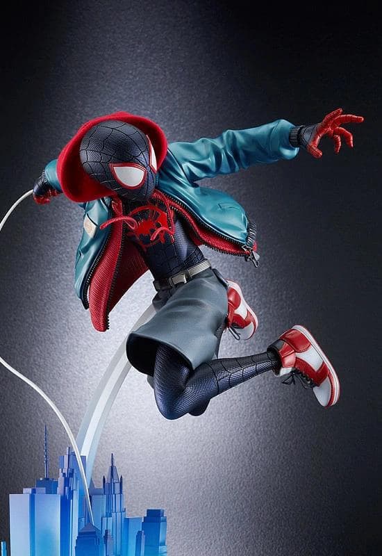 スパイダーマン：スパイダーバース マイルス・モラレス 1/6 フィギュア