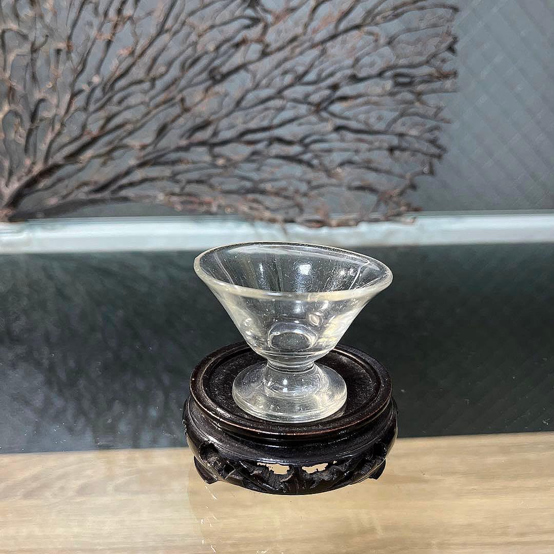 骨董　時代ガラス　手吹き　びいどろ　ゆらゆら　飴色ガラス　盃　酒器　ウランガラス