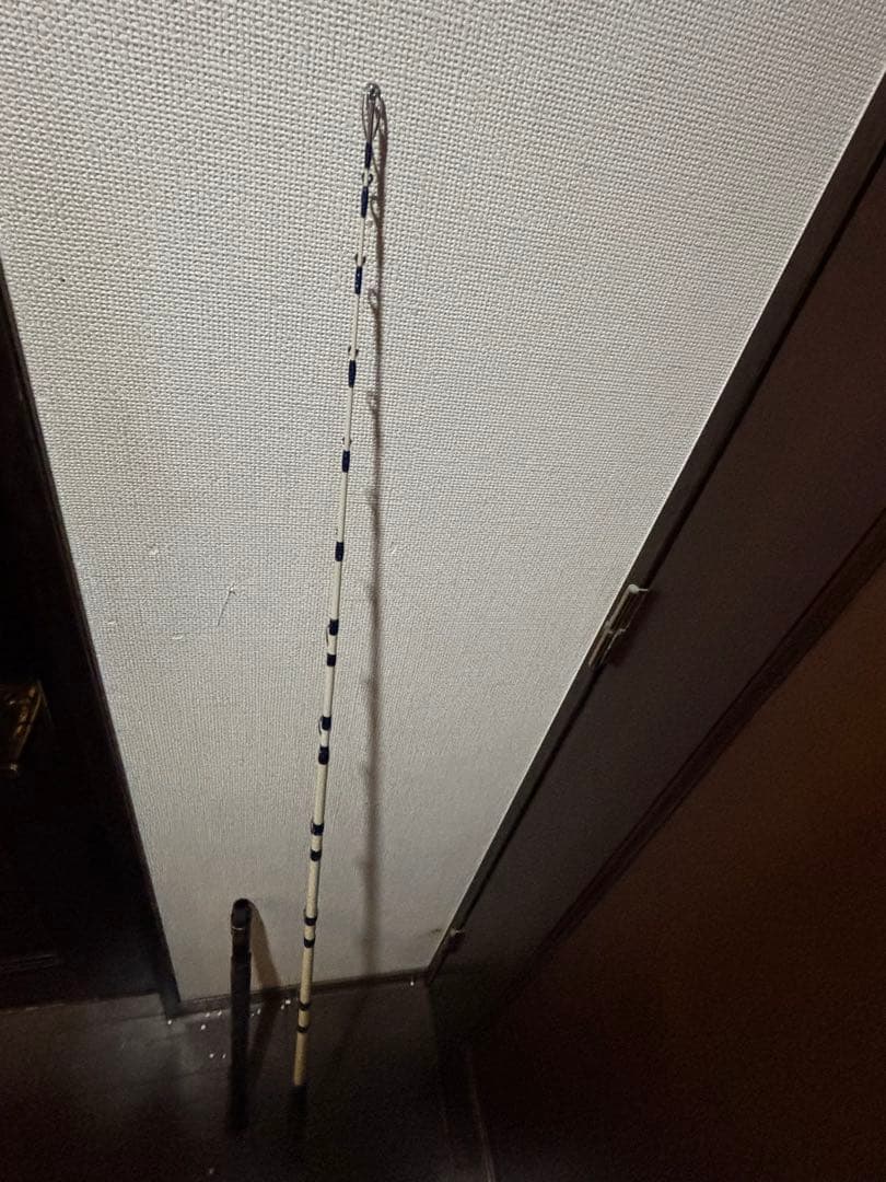 マ*ン様 FFT 船竿 190cm ホワイト・ブルー・ブラック