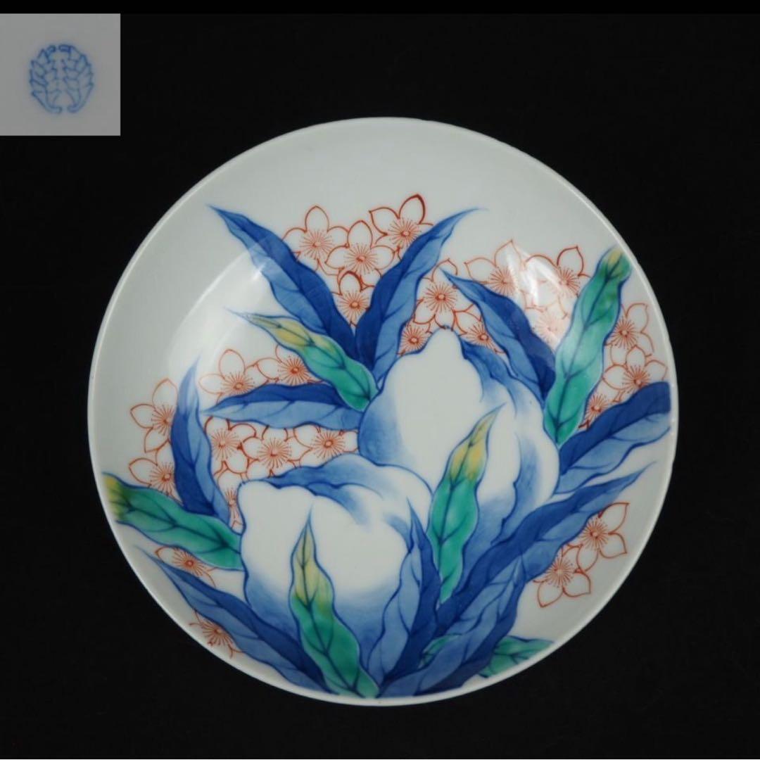 送料無料　鍋島御庭焼　江戸色鍋島 色絵桃紋皿　櫛高台 径約15cm