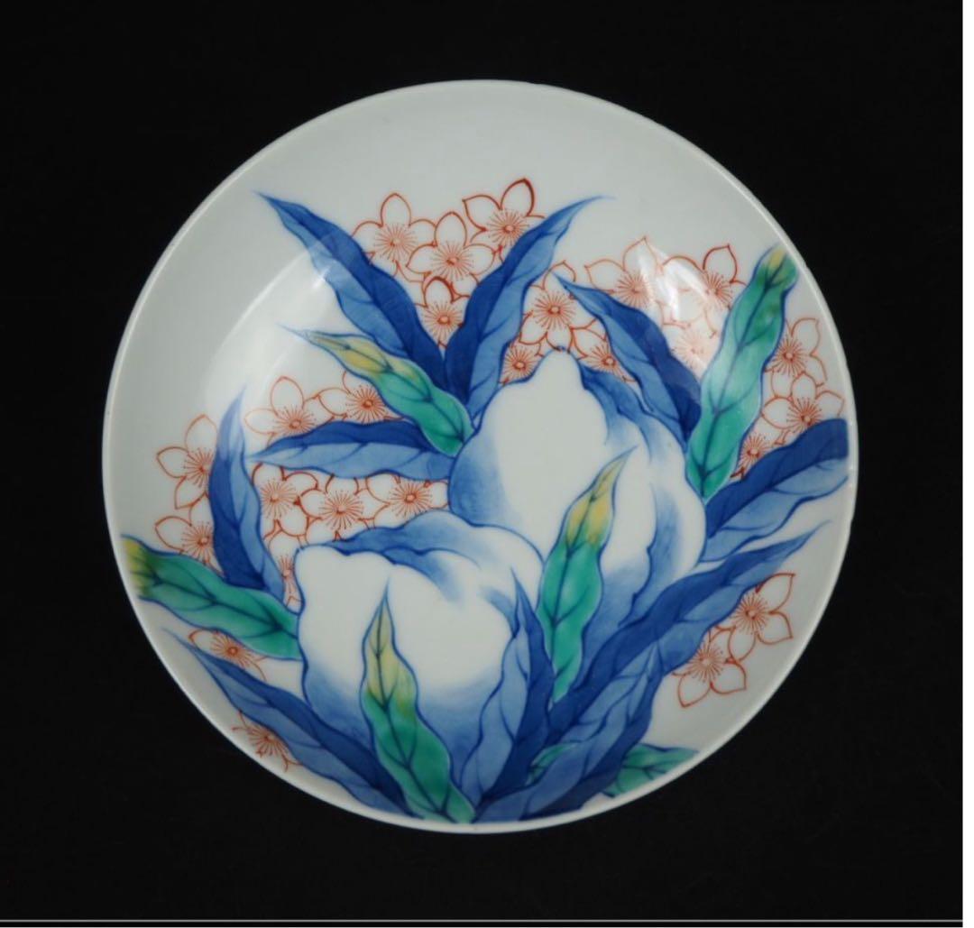 送料無料　鍋島御庭焼　江戸色鍋島 色絵桃紋皿　櫛高台 径約15cm