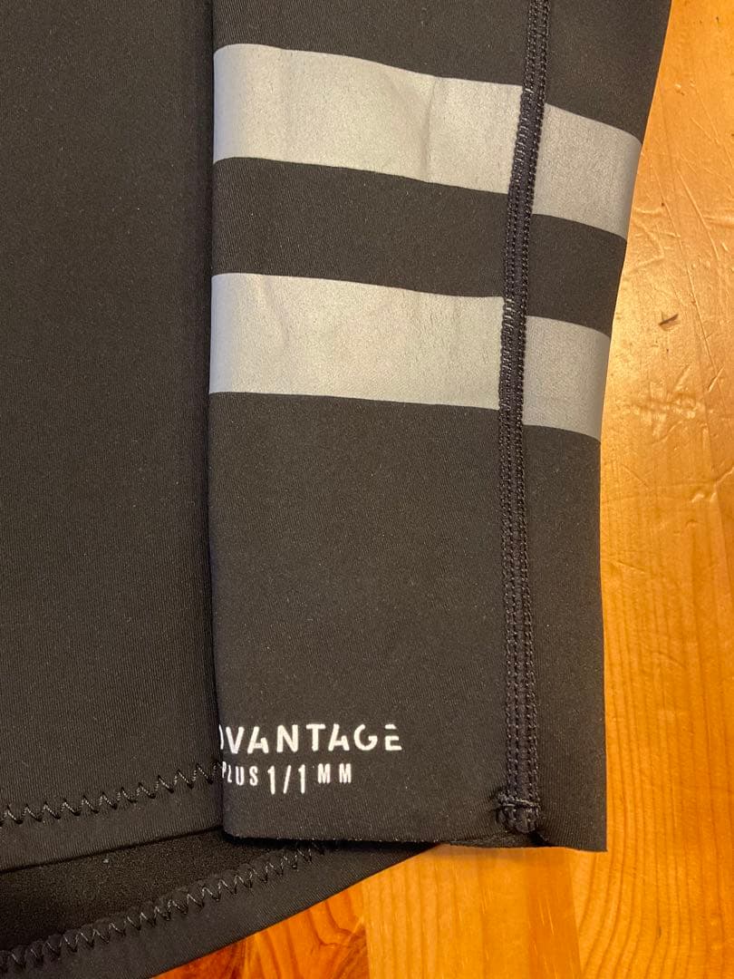 Hurley　ウエットスーツ　タッパー　ノンジップ　長袖　1mm　Mサイズ