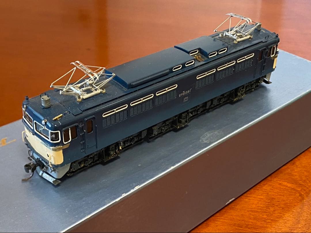 カツミ　EF65一般色　直流電気機関車 HOゲージ 完成品　NO0026