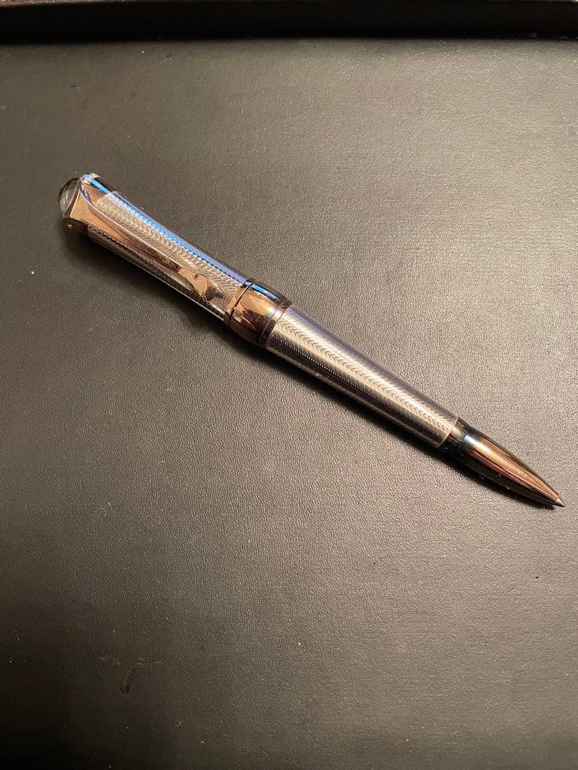 即買いお断り　キャンセル扱いの上ブロック モンブラン　ダイヤ入り限定ボールペン