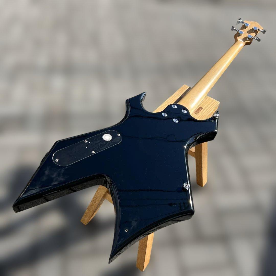 B.C.Rich Warlock Bass エレキベース