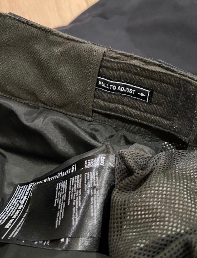 だ*ご様 Barton ak 最高級ライン　スノーボードパンツ　Mサイズ