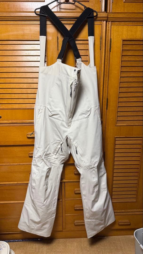 43degrees 43Dセットアップ　オフホワイトビブパンツ