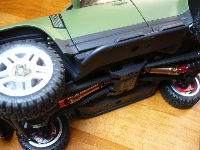 ランドローバー　ディフェンダー　1/24 ラジコン　艶消しグリーン　新品