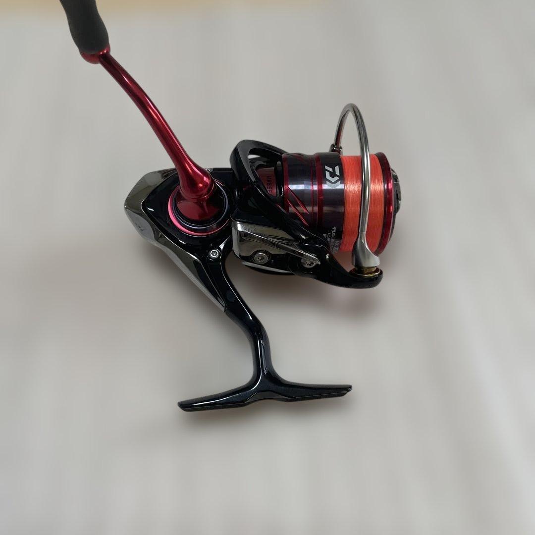 ★*★様 DAIWA 18月下美人　MX LT2000S スピニングリール