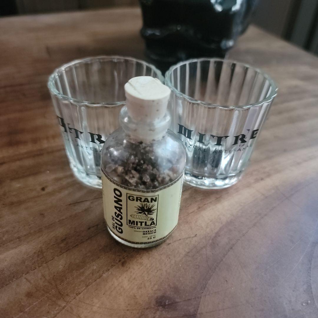 メスカル MITRE 750ml ジャガーボトル グサノとグラス付き