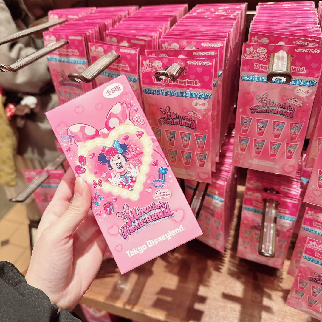 ディズニー ミニーのファンダーランド ワッペンアクセサリー8個　コンプリート
