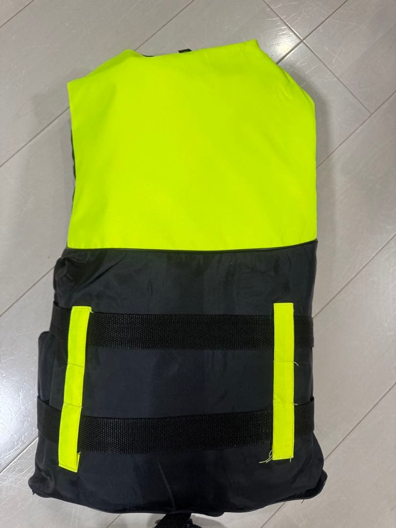 ライフジャケット LARIAT 男 SEADOO 女性 DOLPHIN 子供