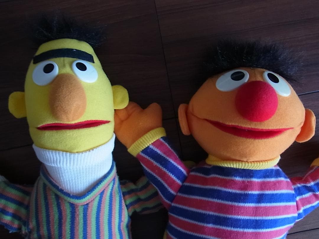 セサミストリート　バート　アーニー 　ぬいぐるみ