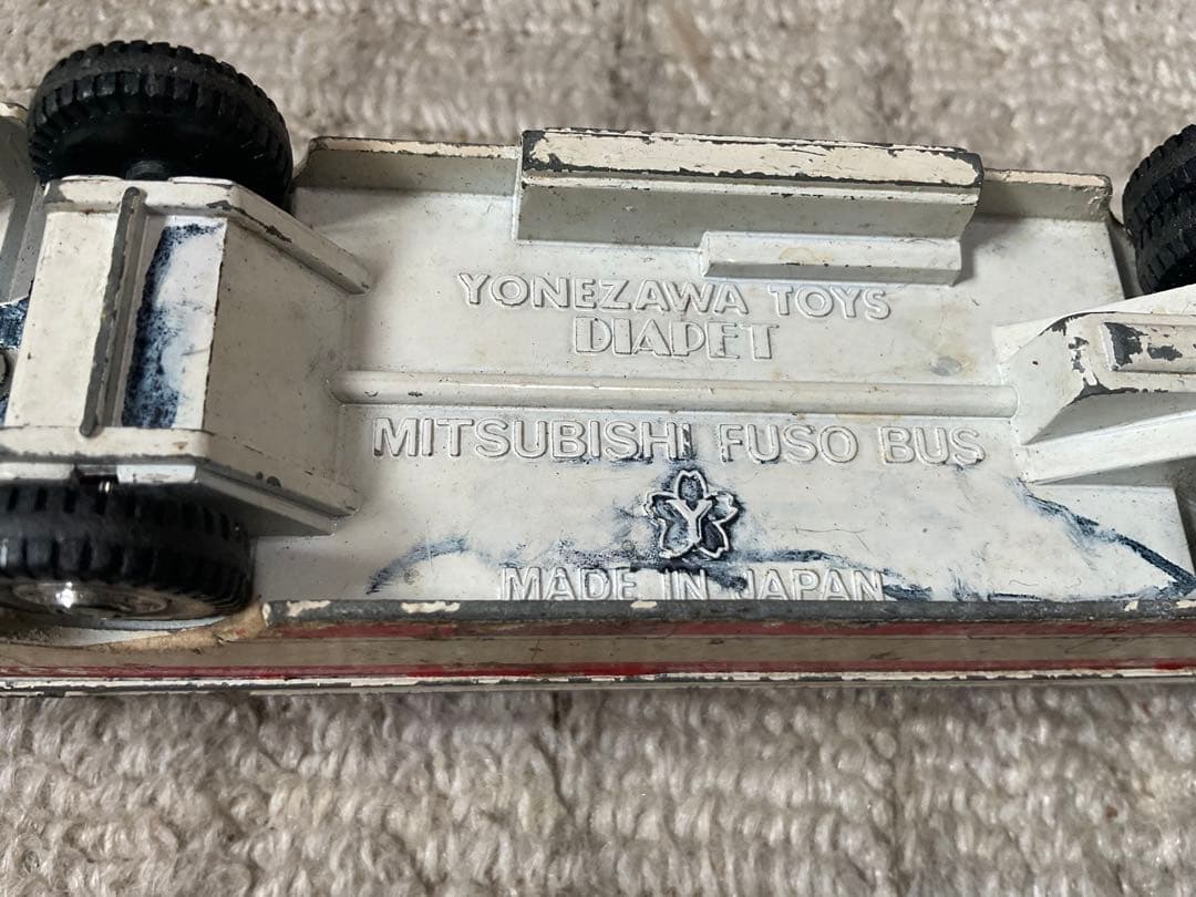 名鉄バス・ミニカー。［三菱ふそうバス］ヨネザワ・ダイヤペット。【ドアが取れてます