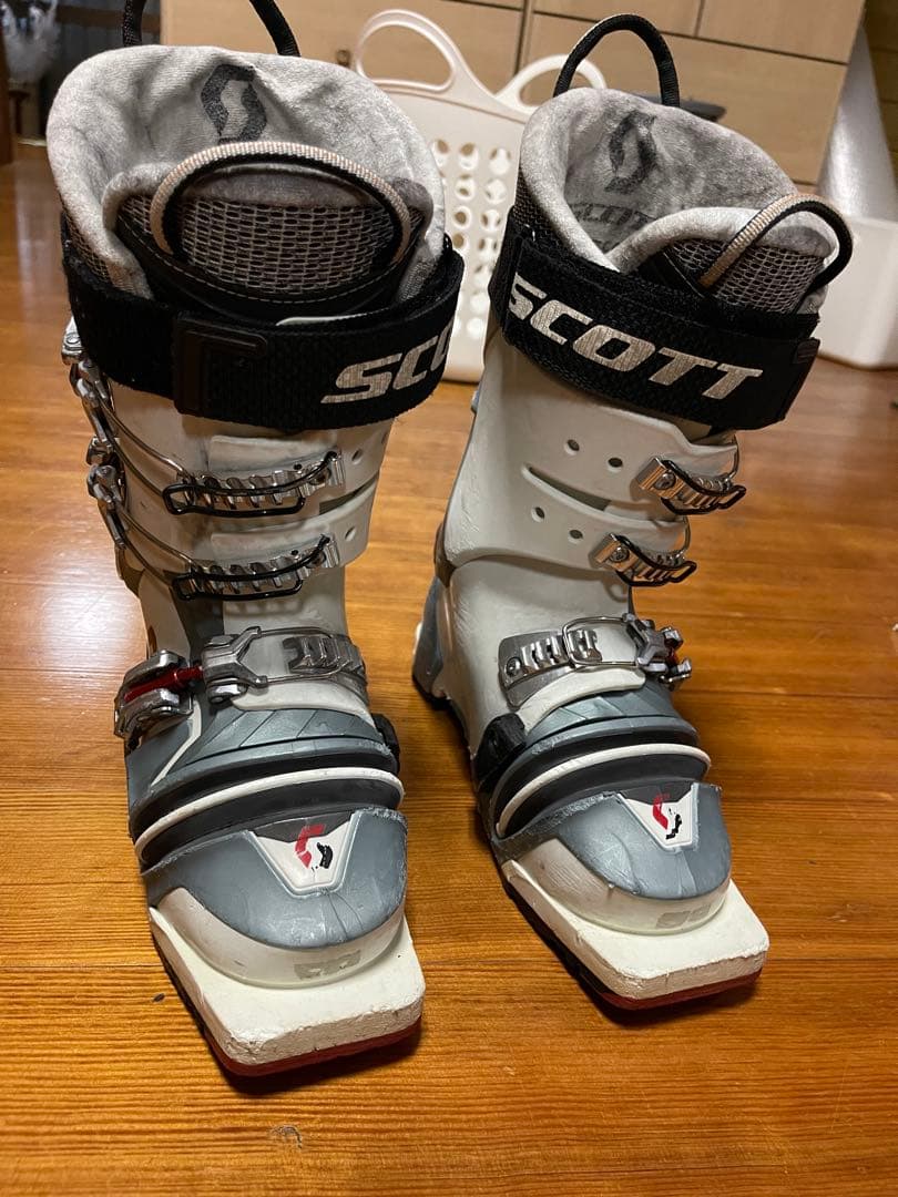 【値下げ】SCOTT テレマークブーツ　ミネルバ　23.5cm