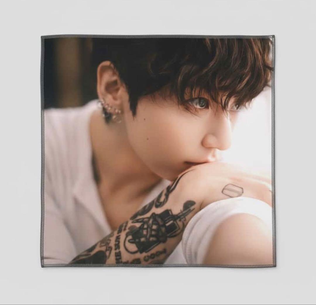 jungkookジョングク グク ハンドタオル　30×30 テテ　ジミン　ジン