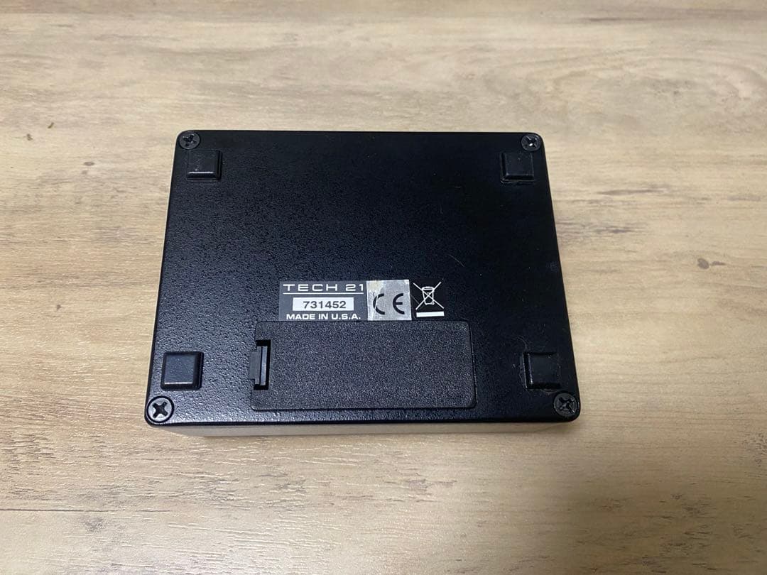 ベース TECH21 SansAmp BASS D DI