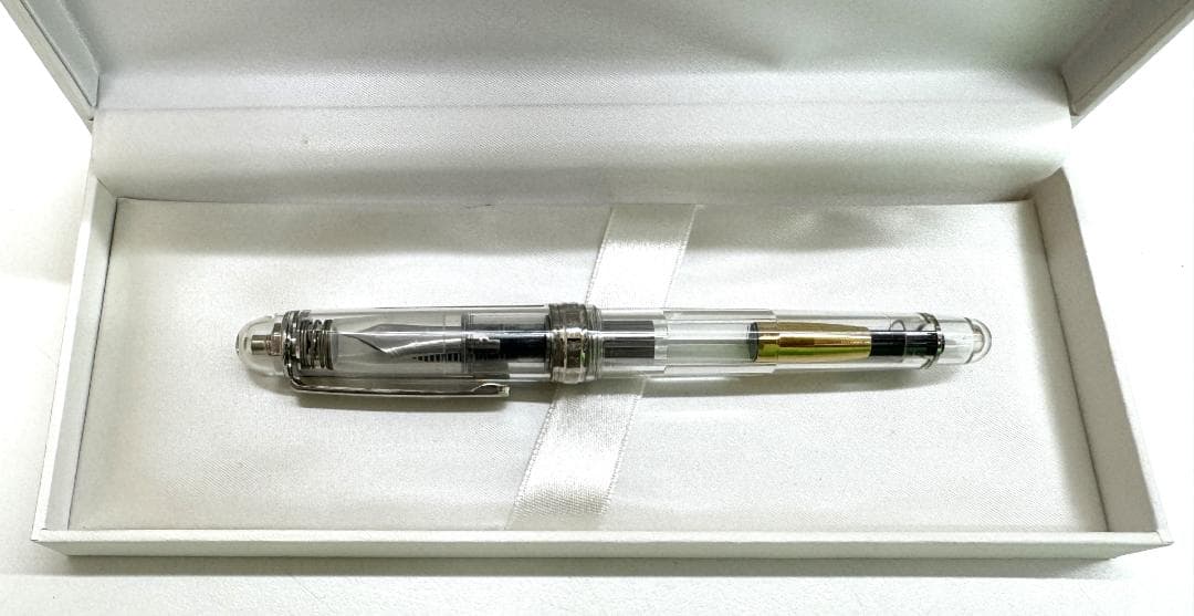 新品未使用★PLATINUM 　万年筆 3776 ペン先14KWG　F　585