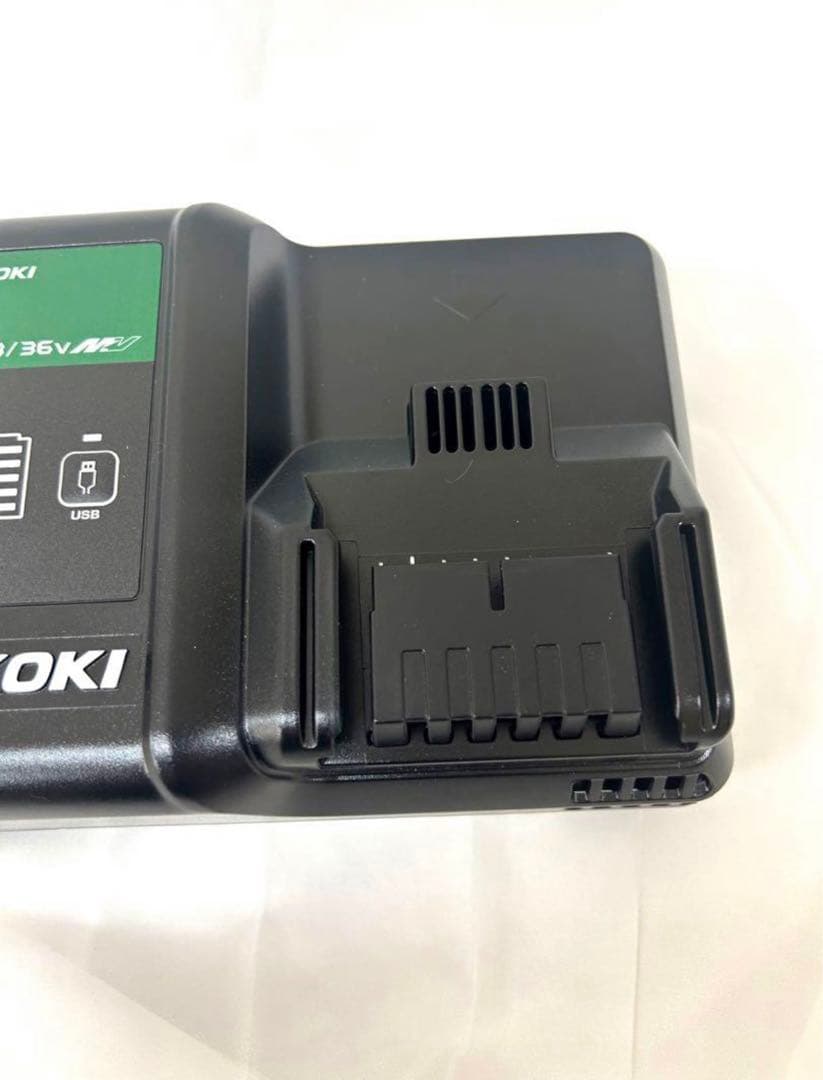 HIKOKI UC18YDL2 純正充電器　新品未使用　本体のみ ×2台