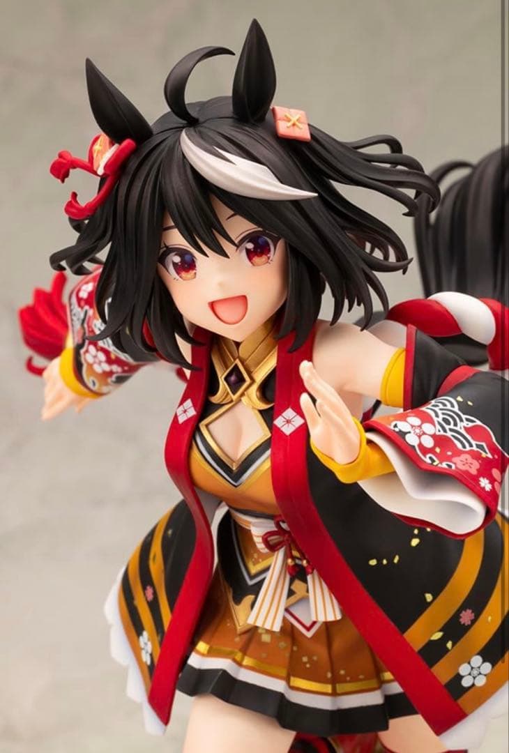 テ*ン様 ウマ娘 キタサンブラック フィギュア