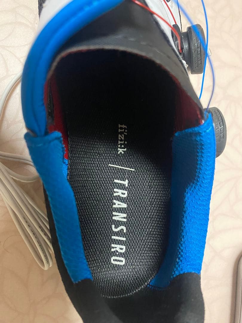 fizik TRANSIRO スパイクシューズ 黒/白/青