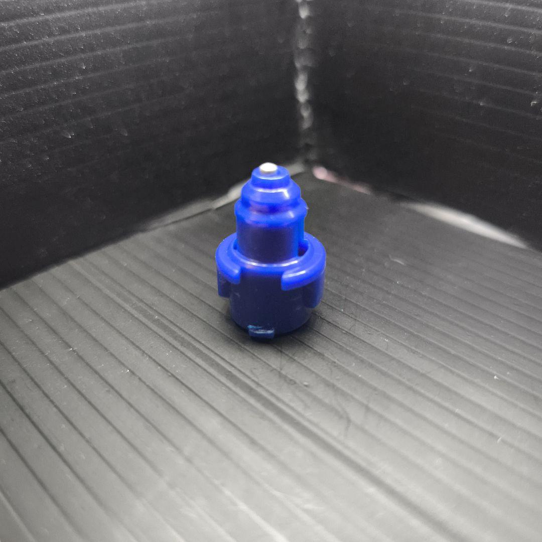 爆転シュートベイブレード　ドランザーMF 軸先　フリーシャフトコア