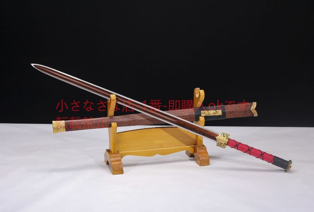 古典的な銅装漢剣模様鋼が赤くなる 古兵器 武具 刀装具 日本刀 模造刀 居合刀