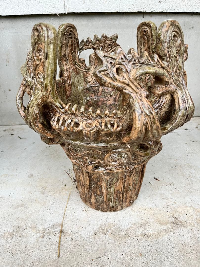 火焔型土器　模造品　レプリカ