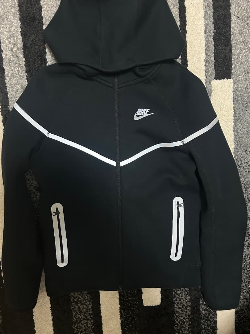 ナイキテックフリースリフレクティブキッズ160