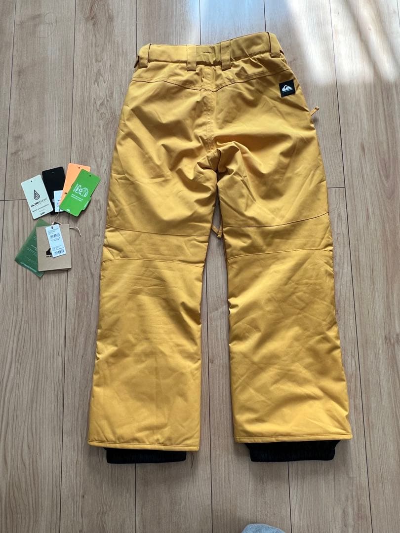 クイックシルバー キッズ 子供 スキースノーボードウェア　上下セット　140