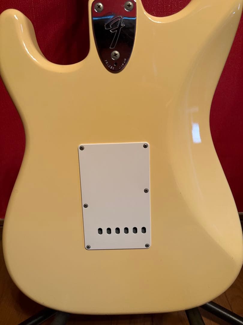 o*i様 Fender Japan ST72 フジゲン製Fシリアル ストラトキャ