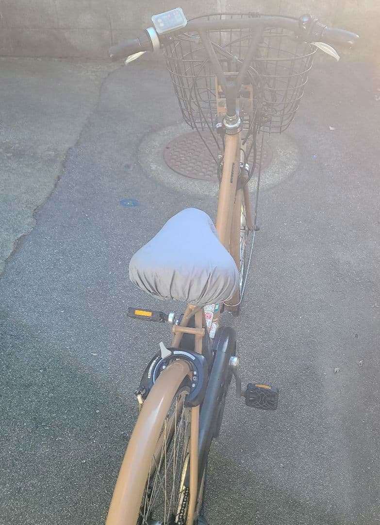 電動アシスト自転車 ベージュ 前カゴ付き