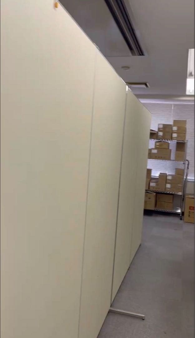 事務所用アルミ合金フレームスクリーン自分で拾うこともできます12 枚、ドア1枚