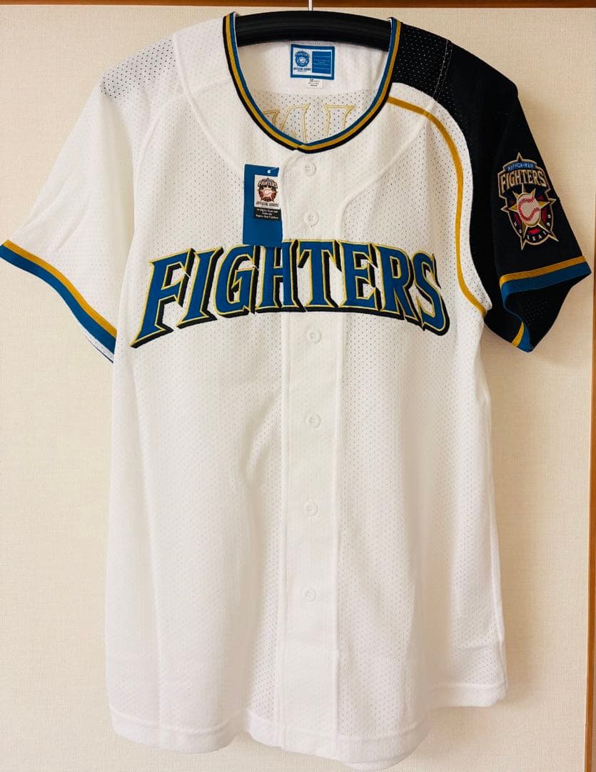 【新品未使用】北海道日本ハムファイターズ　新庄剛志　ユニフォーム　Mサイズ
