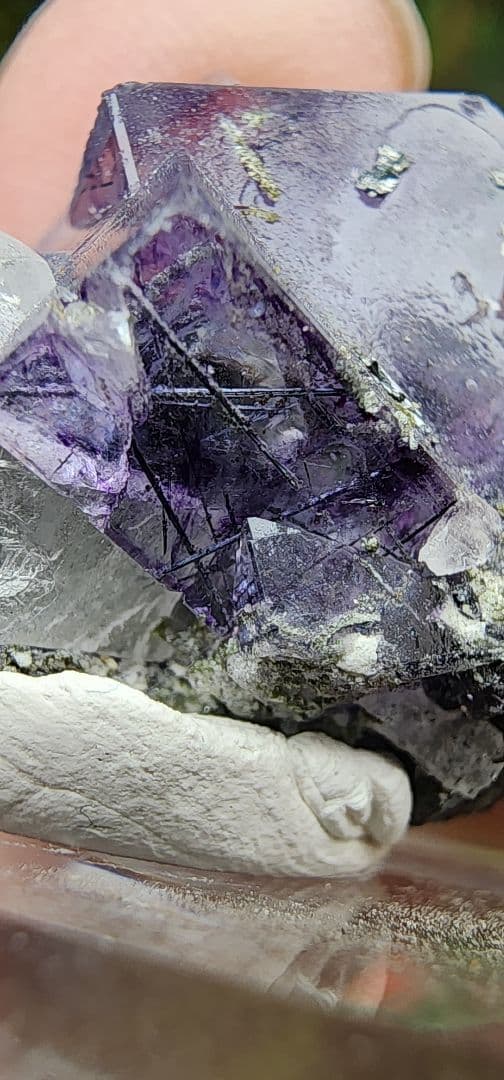 スティブナイトを含むフローライト